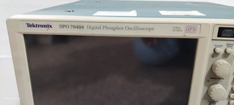 TEKTRONIX DPO70404 - DIGITAL PHOSPHOR OSCILLOSCOPE - UP TO 4 GHz - Image 2 of 4
