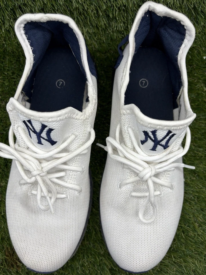 Para Hombres New York Yankees MLB FOCO Zapatos Parte Superior Baja Lona Talla 7 Blanco Tenis Foto 2 de 4