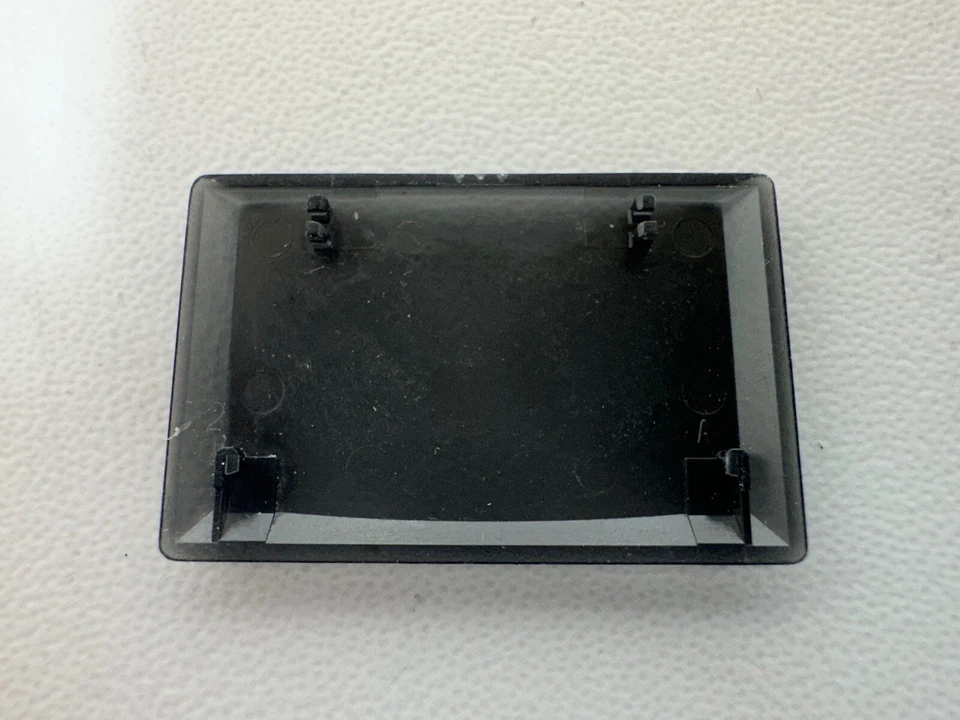 Apple PowerBook G4 A1025 15" Original Keyboard Replacement Part - 1 BROKEN CLIP - Image 4 of 4