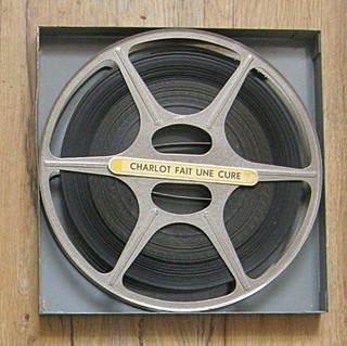Film 16 mm N&B muet Charlot fait une cure