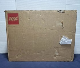 LEGO Star Wars: UCS Millennium Falcon (10179) 