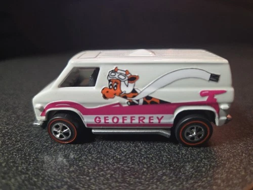 Hot Wheels Redline Super Van WHITE RESTORED Geoffrey Toys R Us #2