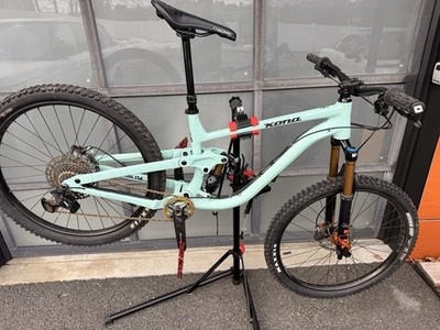 2022 Kona Process 134 27.5 (Size Medium)hope fox magura Tons of