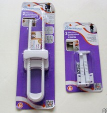 NEW Dream Baby Safety Latches 2 Sliding Latches and 2 Safety Catches