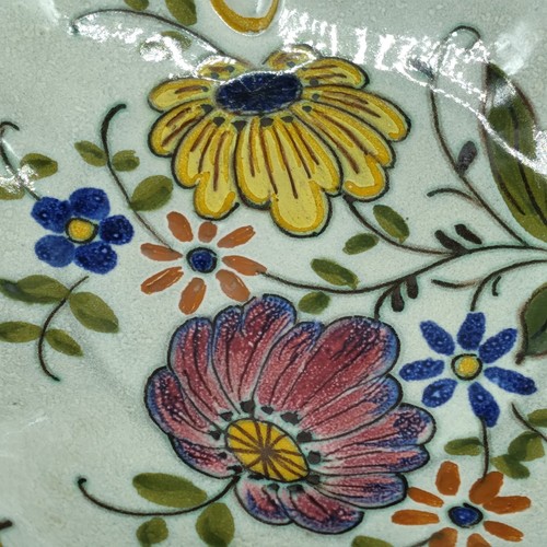Bertino Royal Gouda Pottery Small Scalloped Dish w/ Handle # 3176 - Picture 6 of 12