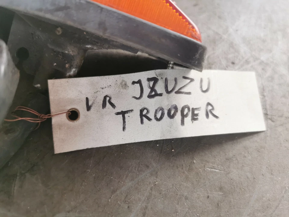 Isuzu Trooper Opel Monterey 1 Blinker Stoßstange vorne rechts Original 214-21338 - Bild 4 von 4