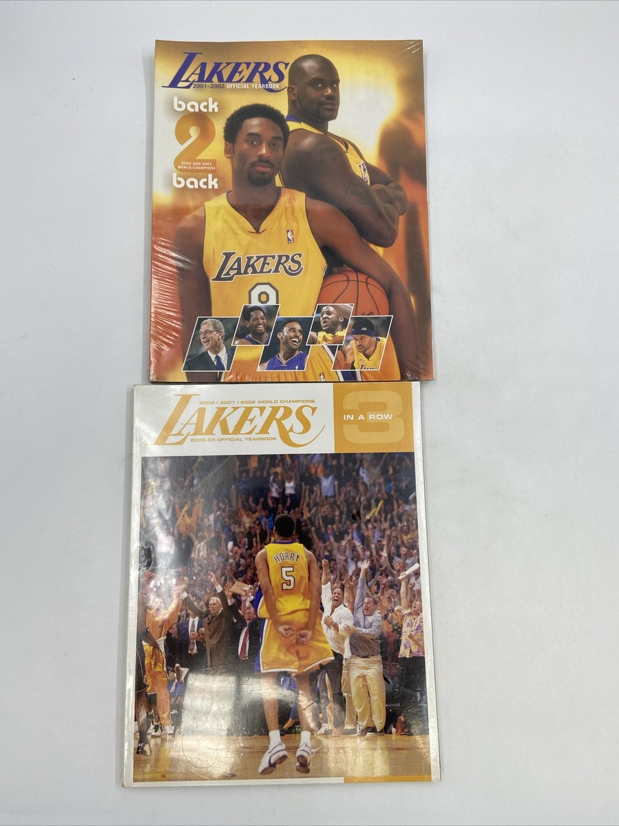 New Los Angeles Lakers 02-03 Official Yearbook Kobe Shaq 2 of 3