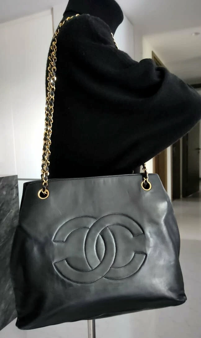 Vintage Chanel CC Chain Shopping Tote Bag Black Lambskin Gold Hardware