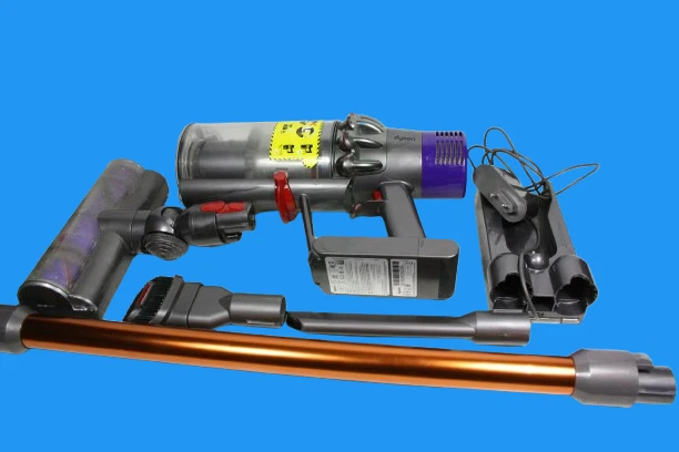 Dyson V10 Cyclone Absolute Kabelloser Staubsauger Nickel/Kupfer - Bild 2 von 3