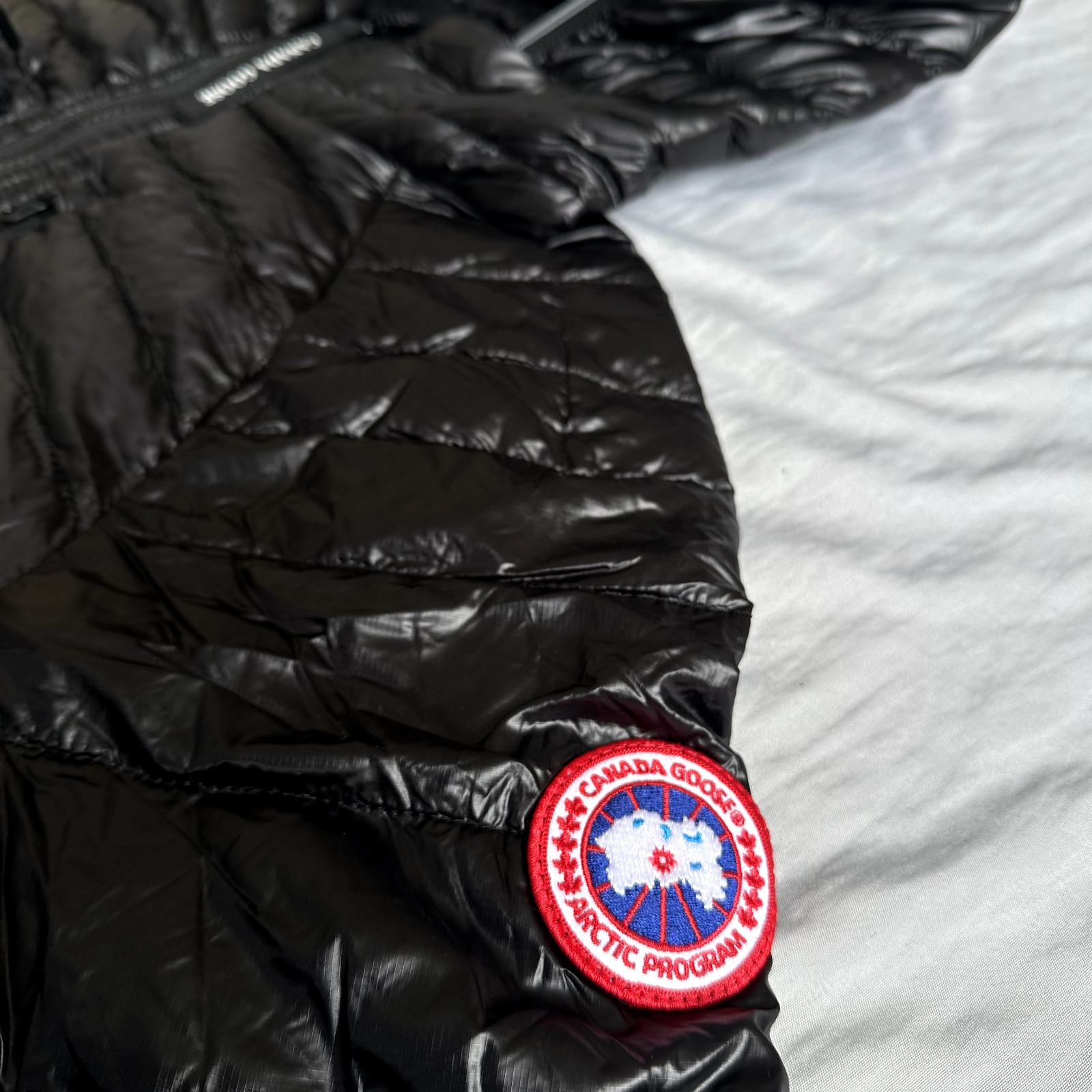 Canada Goose Hybridge Lite Hoody Black Size Small $895 image 2