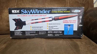 RARE VINTAGE ESTES 2077 E2X SERIES SKYWINDER FLYING MODEL ROCKET