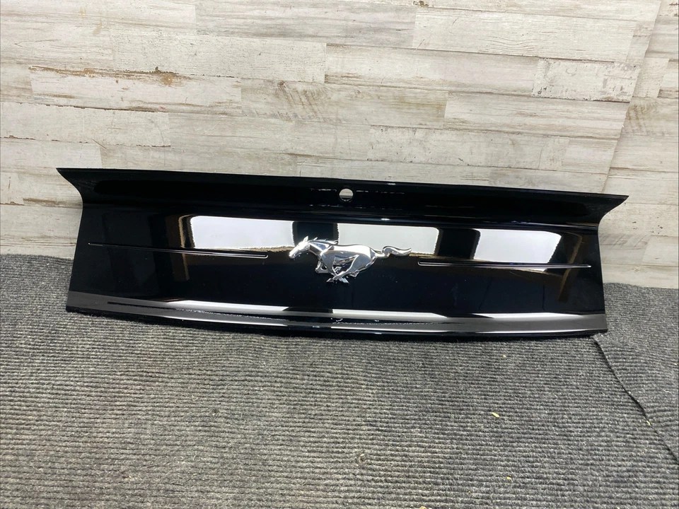 Ford Mustang 2018-2023 genuino - Panel de acabado JR3Z-6342528-BH Foto 3 de 4