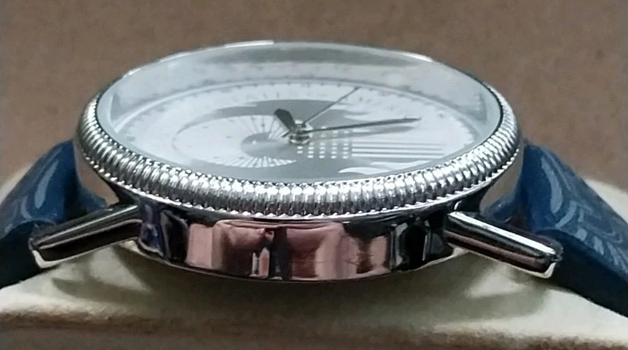 Reloj de Cuarzo Congreso Mágico de los Estados Unidos por Accutime FTB5002 Nuevo Batt Foto 3 de 4