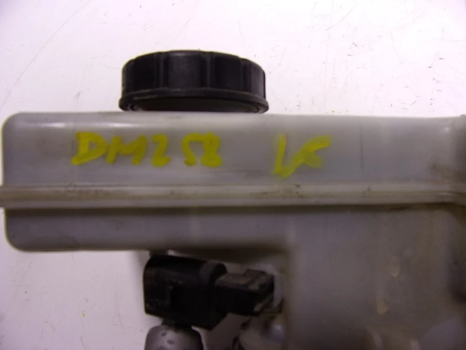 5Q1611021A BREMSPUMPE HAUPTBREMSZYLINDER / 17333952 FÜR SEAT LEON 5F1 2.0 TDI - Image 2 of 4