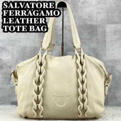 Salvatore Ferragamo パテントレザー　トートバッグ　A4収納可 Salvatore Ferragamo Tote Bag Woven A4 Leather White women's USED