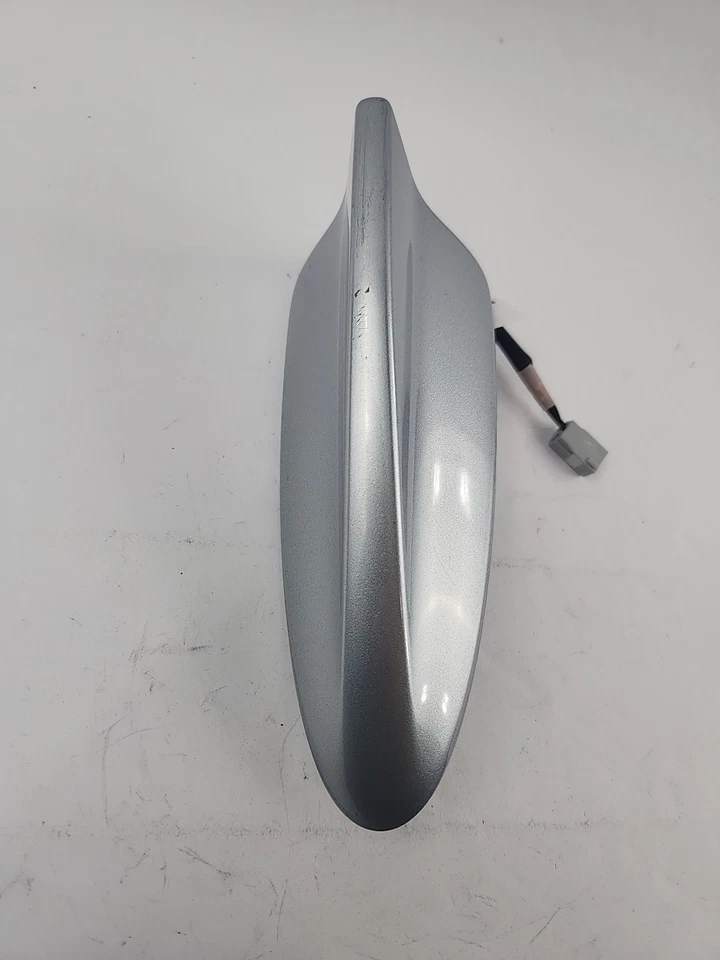 2017-2022 Mazda Cx-5 Roof Shark Fin Antenna White Silver_45P OEM Tk786693064 - Image 4 of 4