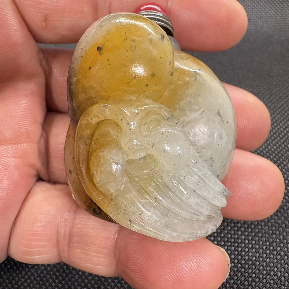 China, jade exquisito, talla manual pura, jade hetiano de jadeíta, botella de tabaco Foto 2 de 4