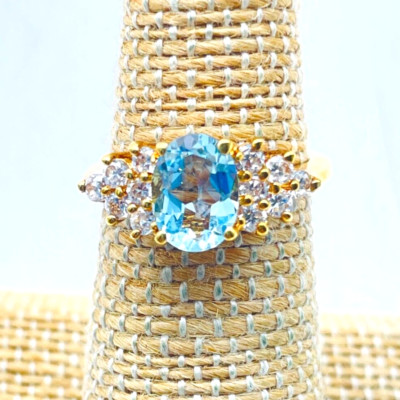 Beaded Dinner Ring Gold Tone Blue Gem Rhinestones Glam Bling Sparkle Holiday