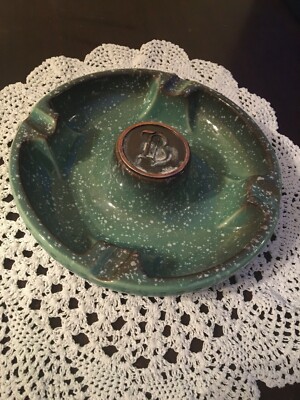 THE HYDE PARK No.1900 CERAMIC W/ METAL INITIAL ''B'' ASHTRAY No Chips or Cracks