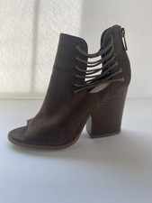 Bamboo Womens Vegan Suede Barracuda Booties Size 6 Peep Toe Laced Side Pre Owned