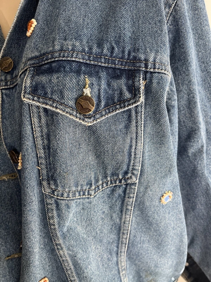 Shaver Lake Women 3x Flower Denim jacket with pearls and gems - Image 3 of 4