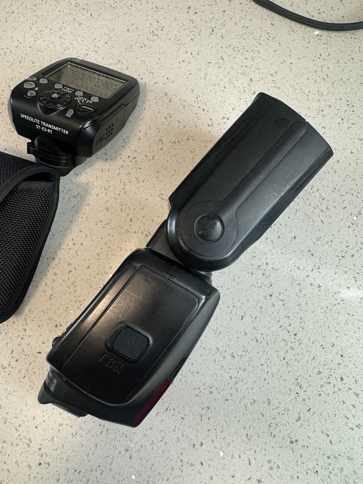 Canon Speedlite 600EX IIRT Shoe Mount Flash And Wireless STE3RT