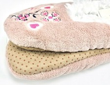Vera Bradley Womens Slippers Size S 5/6 Cozy Life Pink w/ Sweethearts Flowers