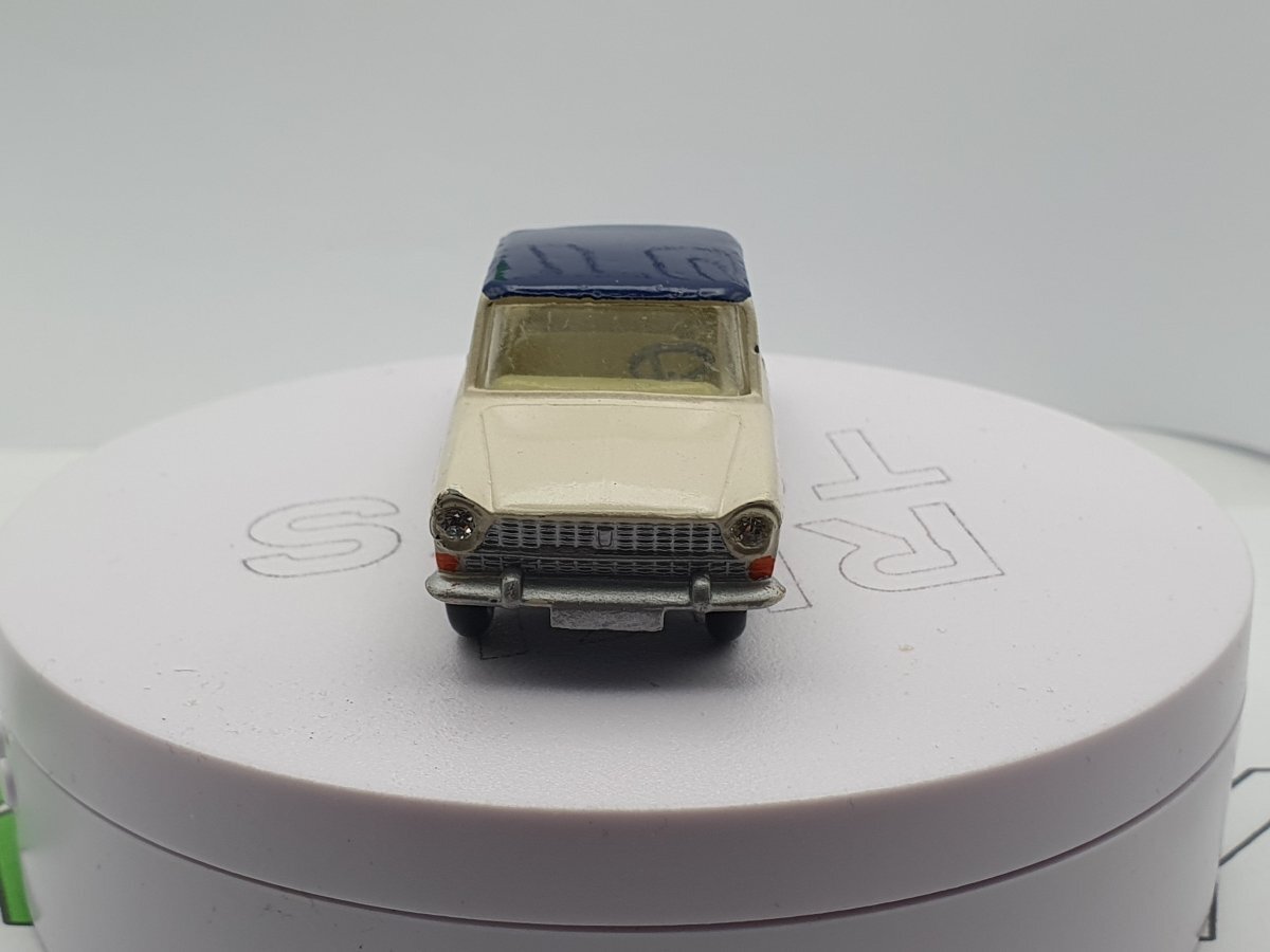 Corgi Toys コーギー　Fiat フィアット　2100 ミニカー Corgi Toys コーギー Fiat フィアット 2100 ミニカー - メルカリ