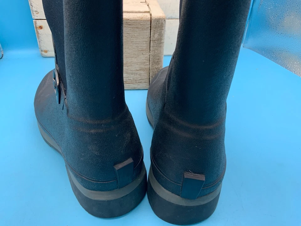 Muck Chore Tall Boots, Women’s Size 8 - Image 4 of 4