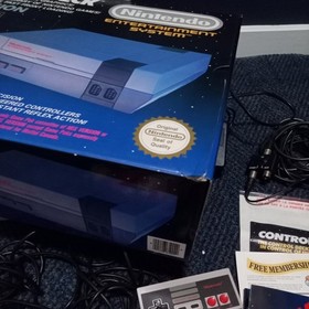 Nintendo NES, Boxed Super Mario Bros Game Pack version Great for a Collector