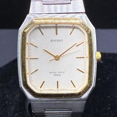 CITIZEN Exceed QZ Quartz Square Combo Herrenuhr 28mm Silver Dial