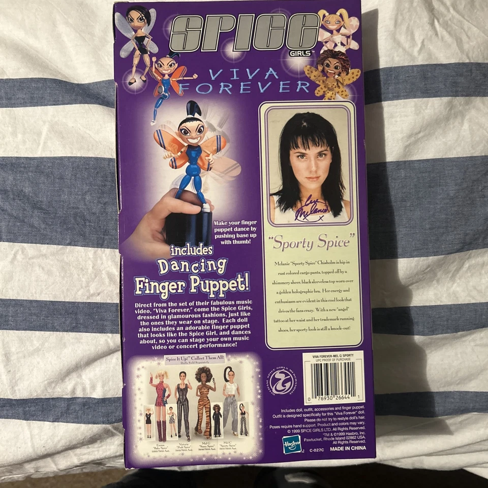 Hasbro 1999 Spice Girls Viva Forever Sporty Spice, nunca aberto. Muito raro. - Imagem 2 de 4