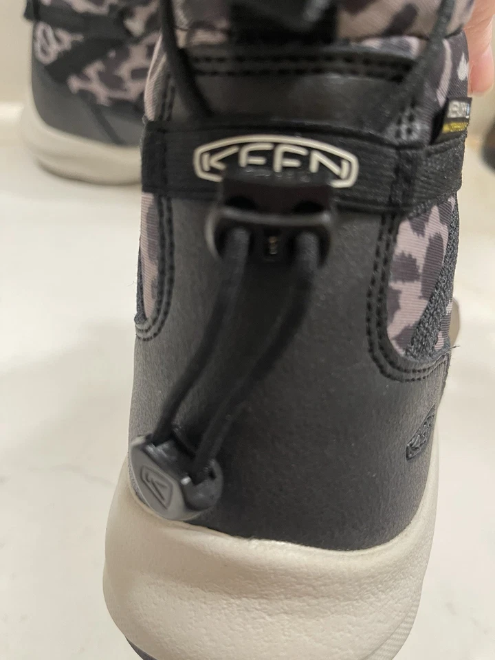 Keen Uneek 动物印花 9 码防水短靴 — 第 4/4 张图片