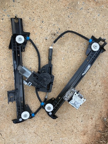 Tesla Model S Rear Left Door Regulator 2012-2020 6006334-00-G - Picture 4 of 5