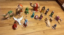Vtg 1970s Holland Mold Ceramic Nativity Set 18 pc Hand Painted Large 8" scale