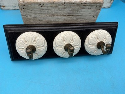 Echo Point Collection Ceramic Wall Hook Decor 10.5''W