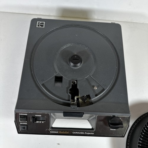 VTG Kodak Medalist AF Carousel Projector Auto Focus With Carrying Case - Picture 5 of 19