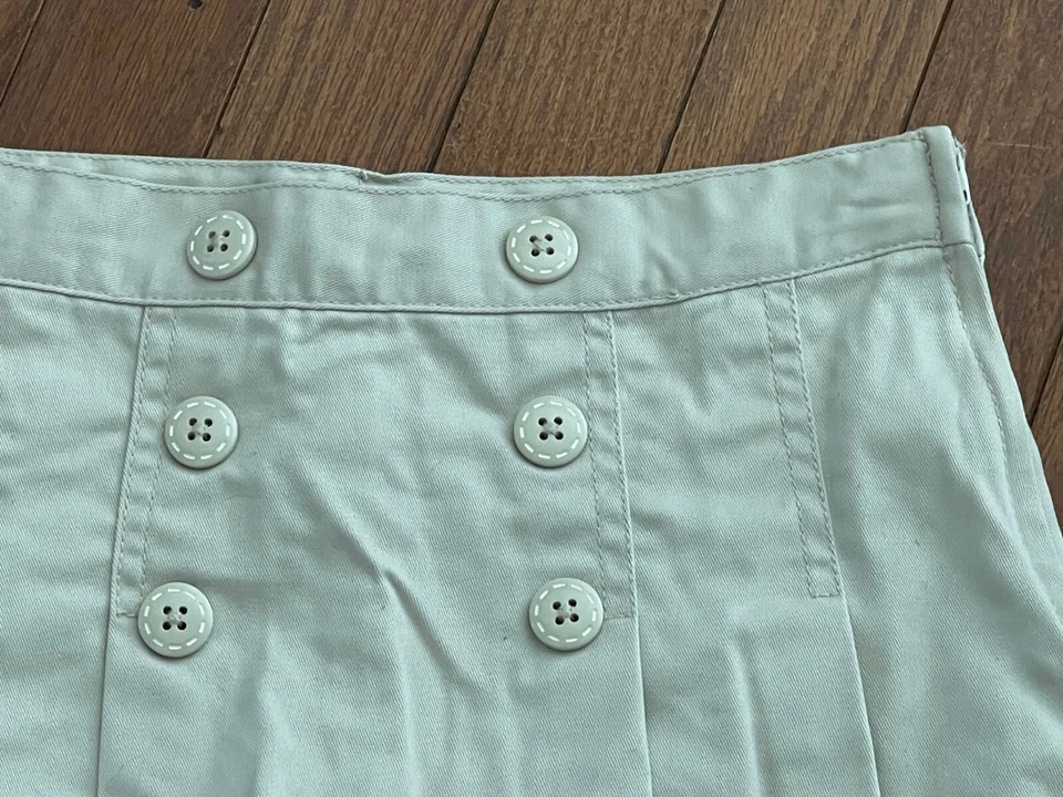 Falda corta Gymboree Girls Uniform Shop caqui talla 10 Foto 3 de 4