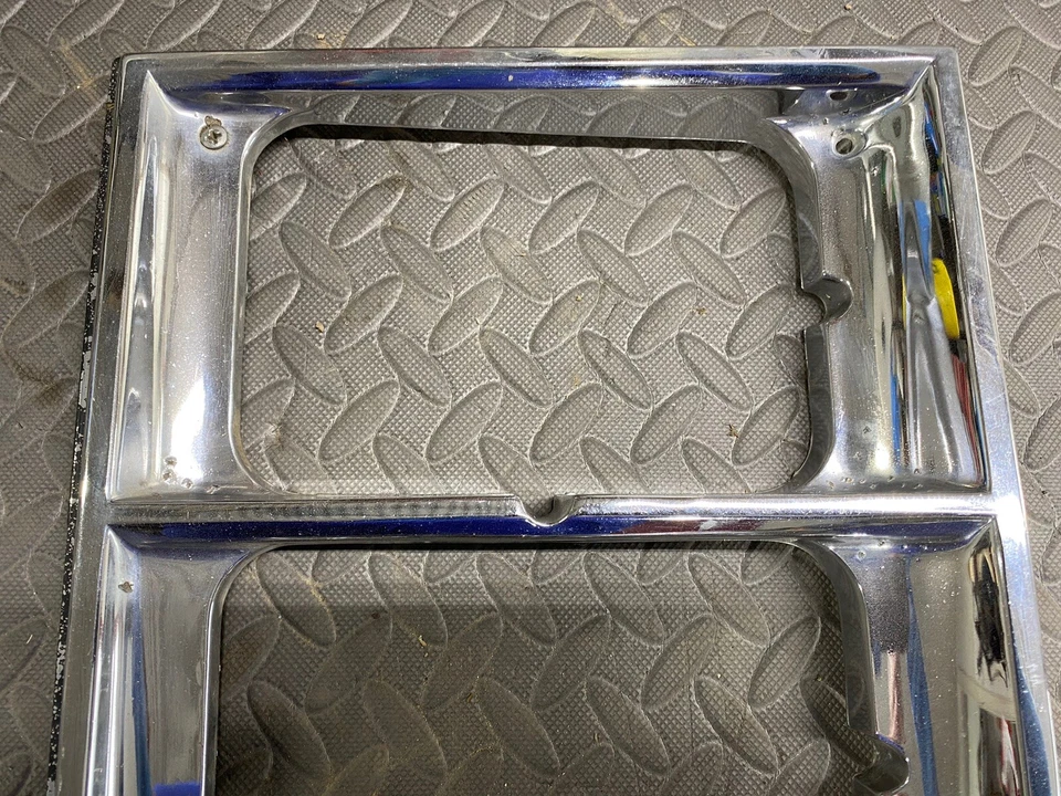 Dodge 1979-1985 tamaño completo Ram Van B150 B250 B350 faros bisel lado izquierdo Foto 2 de 4