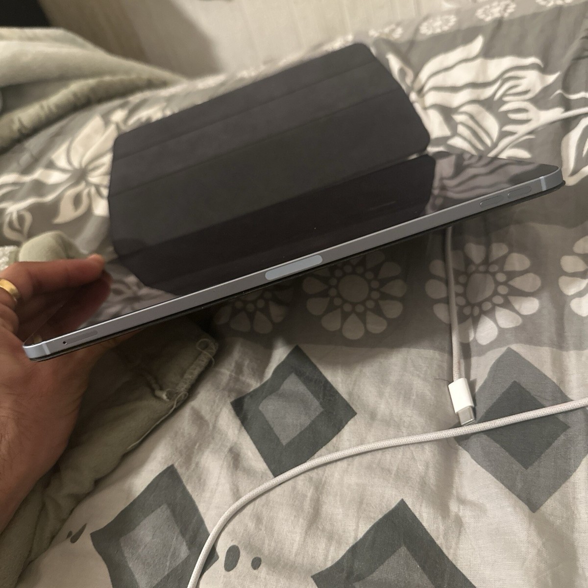 Apple iPad Air 5th Gen. 256GB, Wi-Fi, 10.9in - Blue for sale