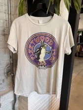 Fleetwood Mac 1980 Penguin Glitter Tour retro style white T shirt NH13612