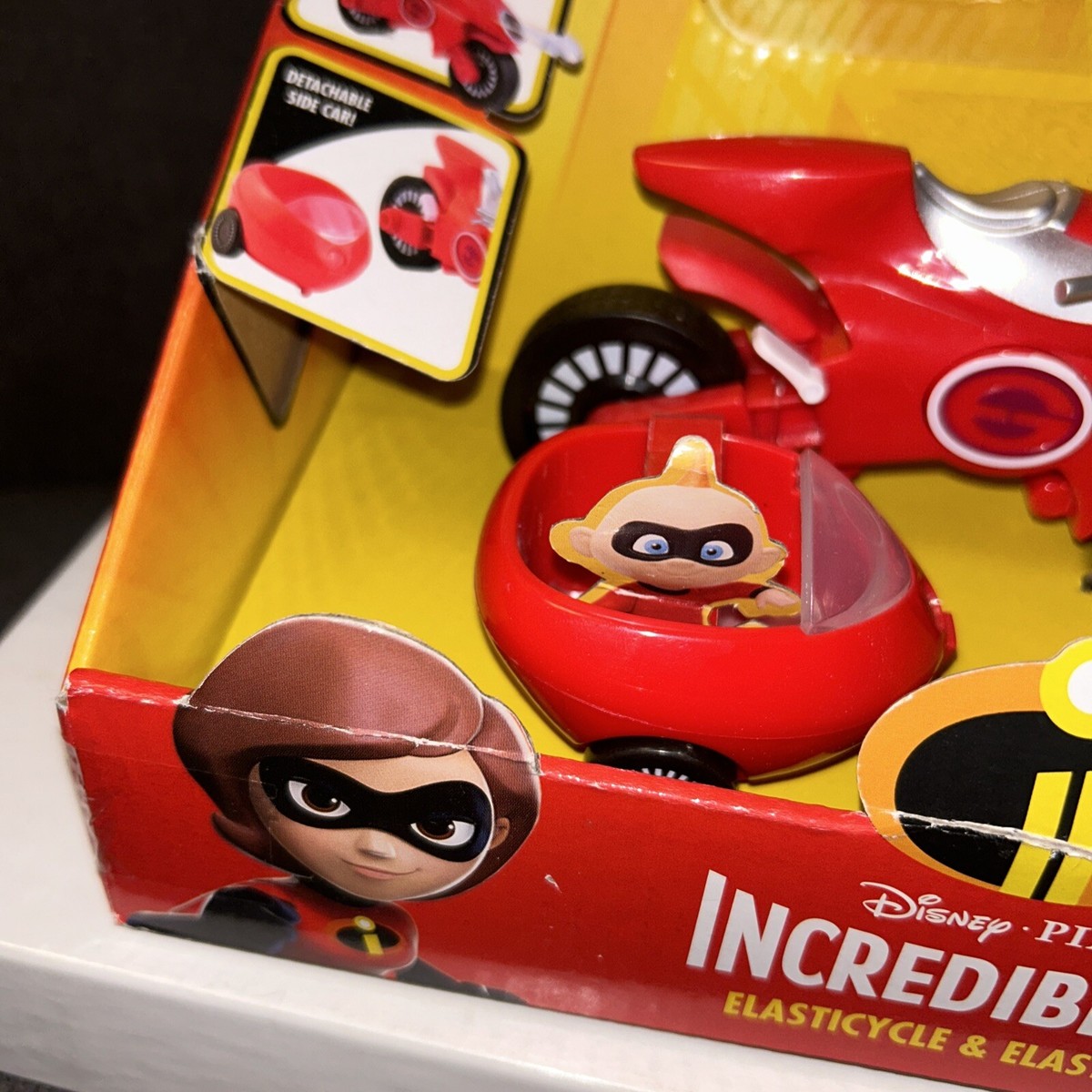 NEW Disney Pixar The Incredibles 2 Elasticycle & Elastigirl