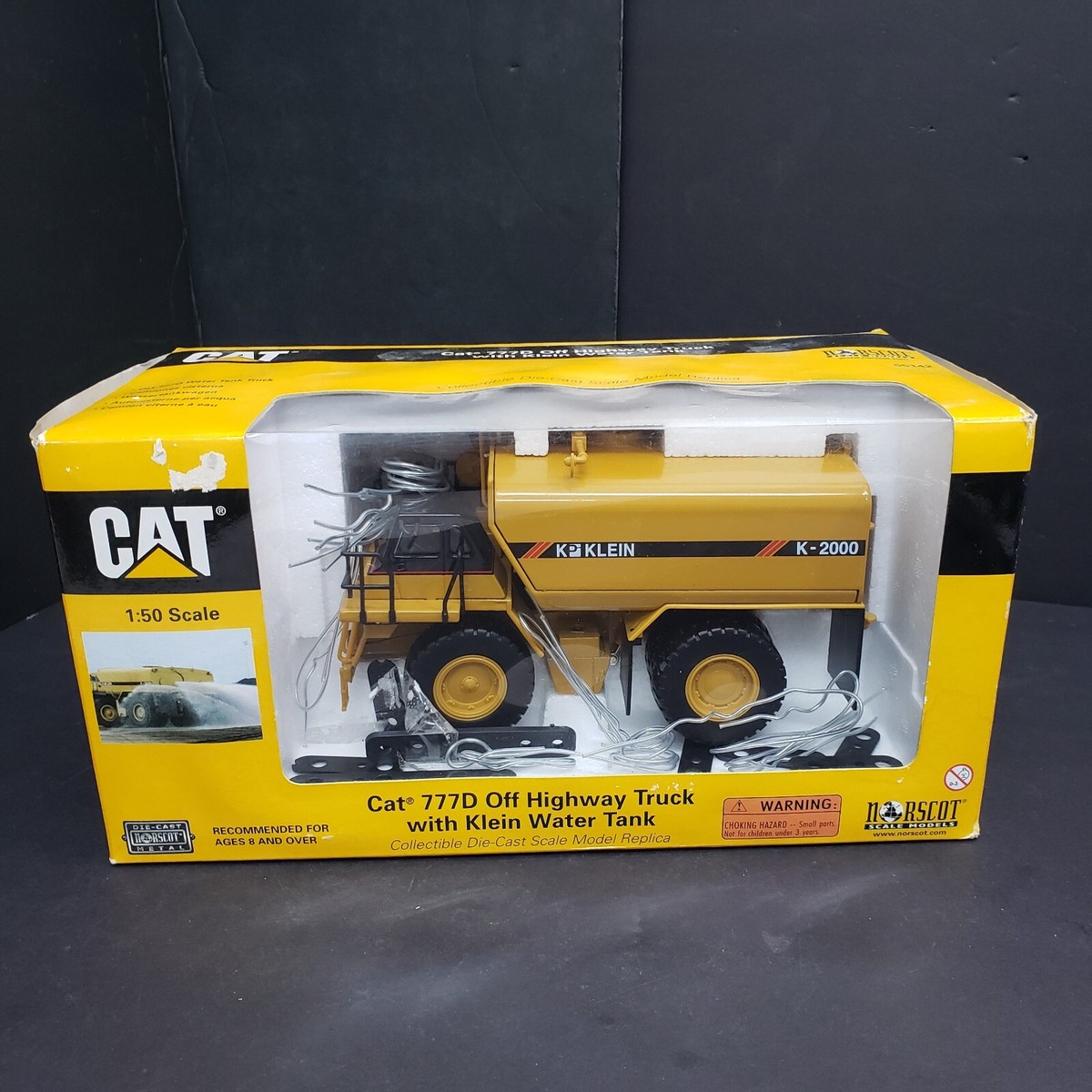 CAT777D Off Highway Trck シルバーメタリック50:1 CAT CATERPILLAR 777D OFF-HIGHWAY TRUCK 1:50 SCALE MODEL