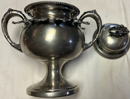 Vintage Toronto silver plated sugar bowl with lid, normal aging/tarnish, ornate