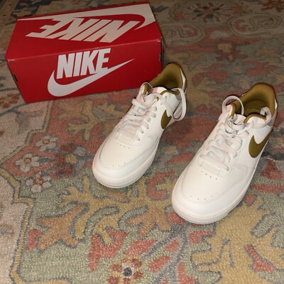 Nike Gamma Force Womens 9.5 White Bronze Pink Retail $ 90 NWT
