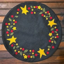 Primitive Farmhouse STAR BERRY VINE CANDLE MAT Wool Felt Round 15" New