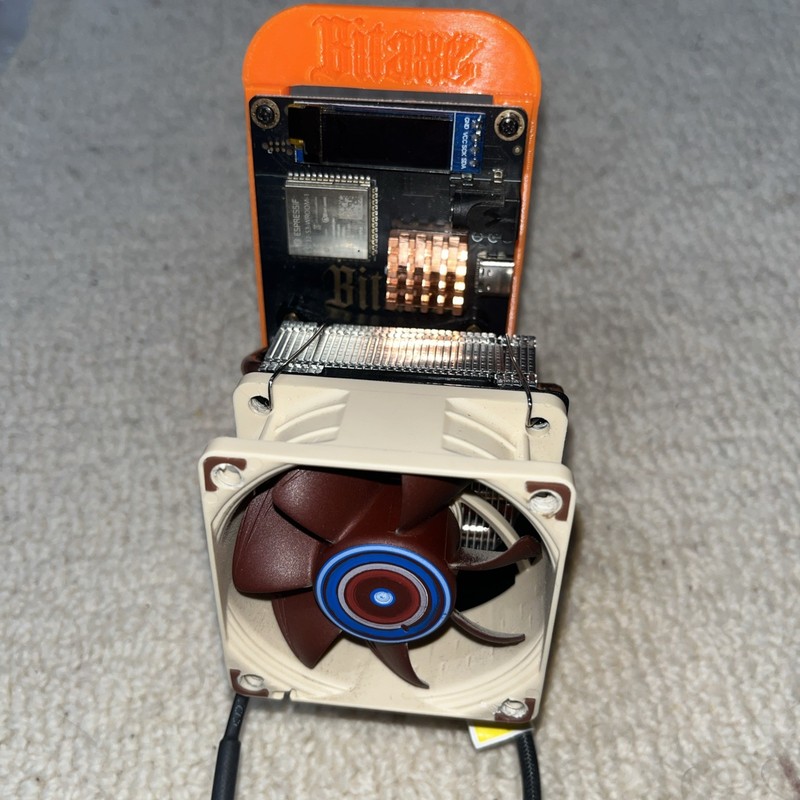 Bitaxe Gamma 601 1.5TH/s 2.4G Bitcoin BTC SHA-256 25W WiFi Solo Lottery Miner
