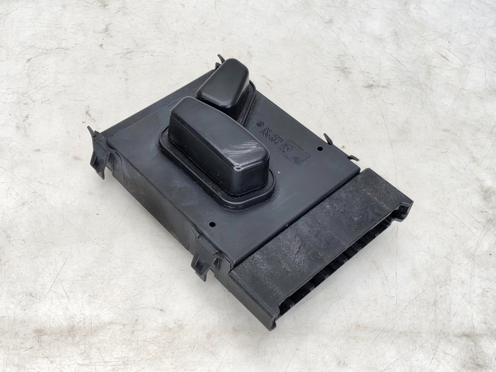 Maserati Ghibli 2014-2017 Front Right Seat control switch