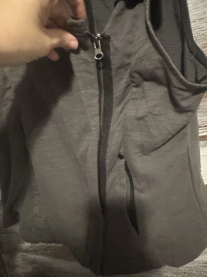 Chaleco negro True Craft para mujer talla mediana Foto 3 de 4