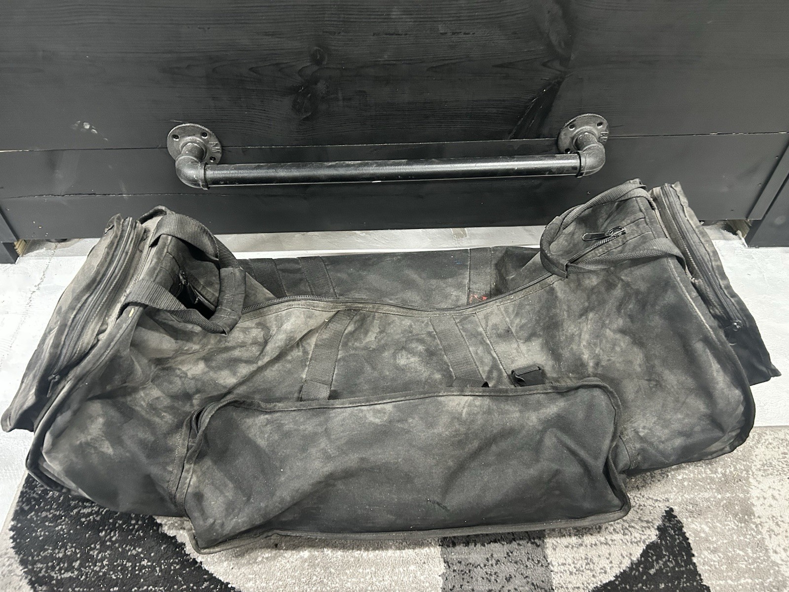 Bag 36&rdquo; With Wheels